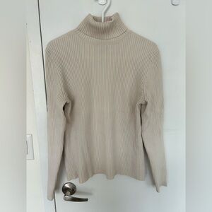 Gap Turtleneck!